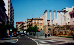 pilars.jpg (32799 bytes)