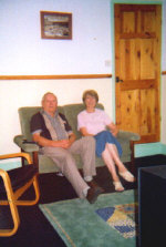 mdsofa.jpg (32022 bytes)