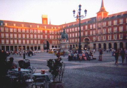 mayor.jpg (98777 bytes)