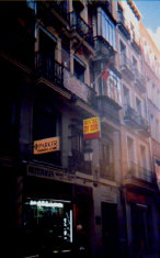 hostal.jpg (28464 bytes)