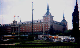moncloa2.jpg (32090 bytes)