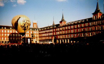 plazamjr.jpg (37001 bytes)