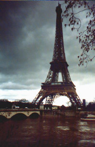 eiffelb.jpg (33457 bytes)