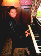 ypiano.jpg (35937 bytes)