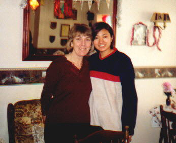 xmas-2000.jpg (27729 bytes)